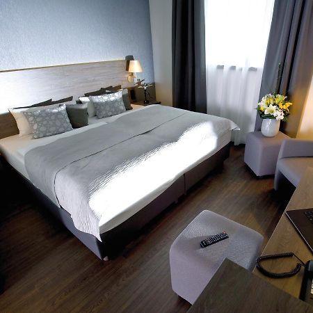 Hotel Eislinger Tor Eislingen Εξωτερικό φωτογραφία